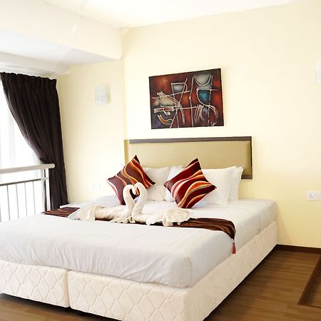 Gloria Swiss Apartment Melaka Ayer Keroh Ngoại thất bức ảnh
